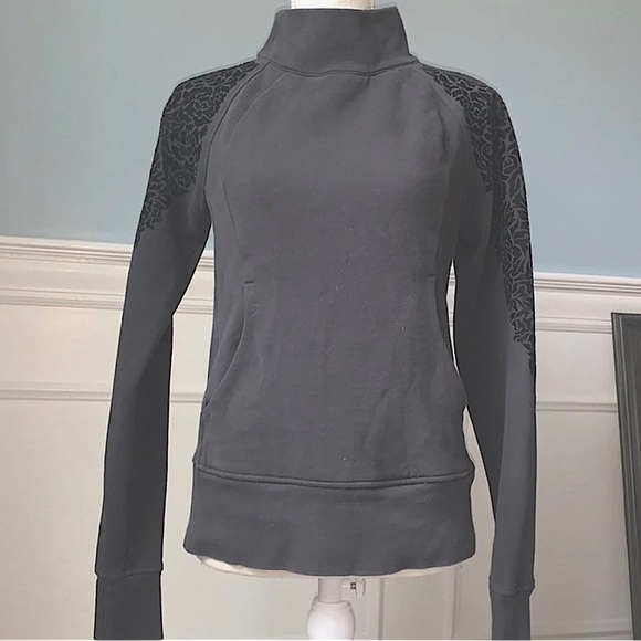 lululemon athletica Tops - Lululemon PullOver Zip up